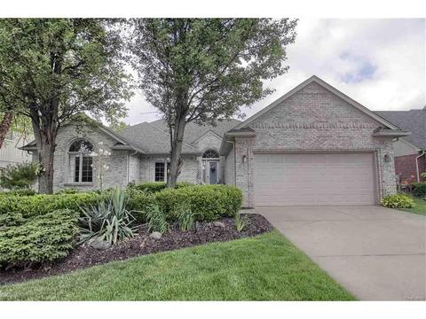 49231 Briar Pointe, Macomb, MI 48044 photo 1