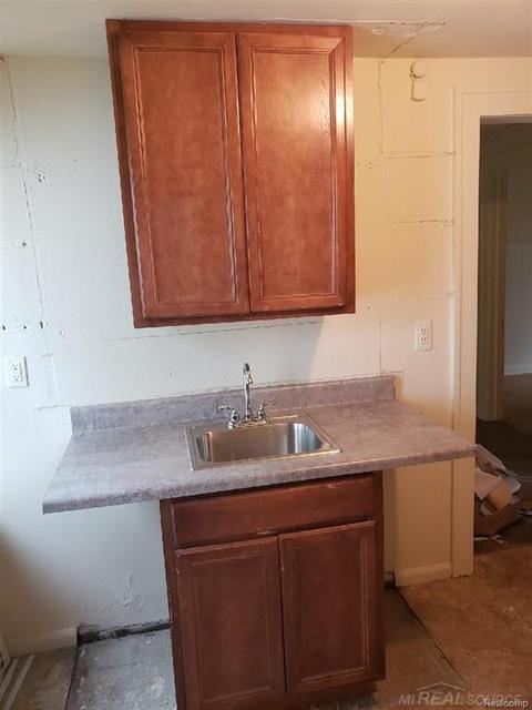 5275 Gateshead, Grosse Pointe, MI 48236 photo 6