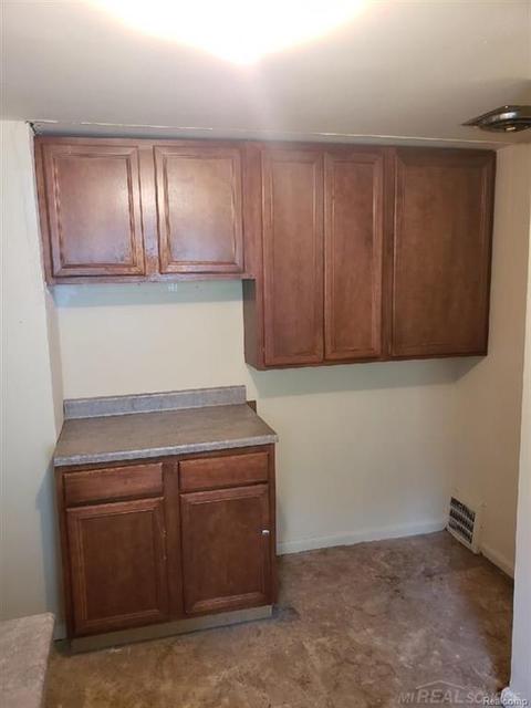 5275 Gateshead, Grosse Pointe, MI 48236 photo 7