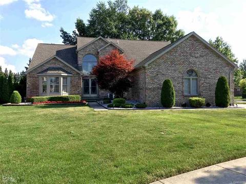 19652 Lamplighter Trl, Macomb, MI 48044 photo 1