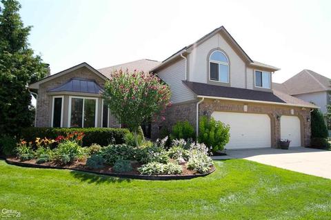 46920 Riverwoods, Macomb, MI 48044 photo 1