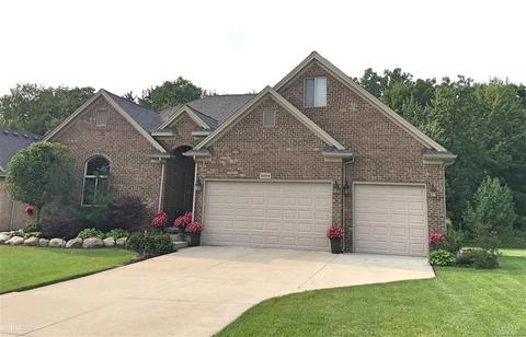 21014 Vesper, Macomb, MI 48044 photo 1