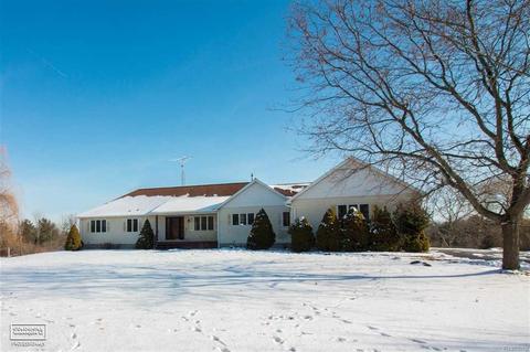 7480 Kilburn Rd, Grant, MI 48032 photo 1
