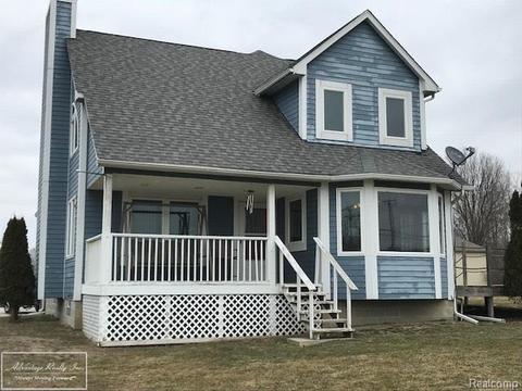 8061 Starville, Algonac, MI 48001 photo 1