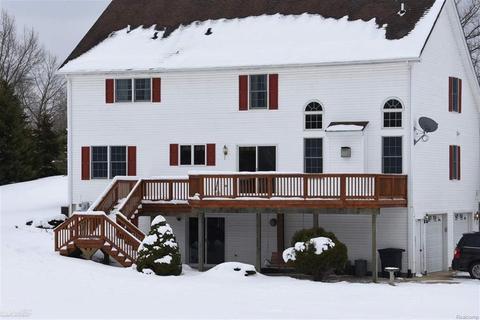 455 Mack Rd, Leonard, MI 48367 photo 1