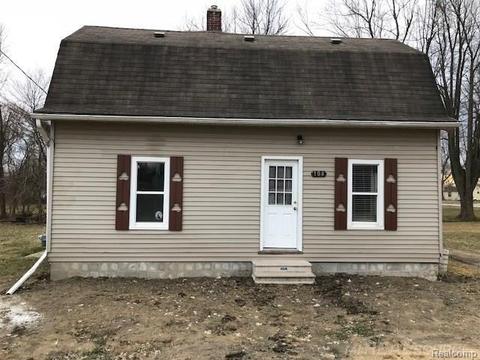 104 Hill, Capac, MI 48014 photo 1