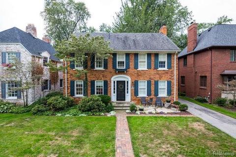 113 Moran, Grosse Pointe Farms, MI 48236 photo 1
