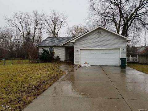 2666 E Maple, Troy, MI 48083 photo 1
