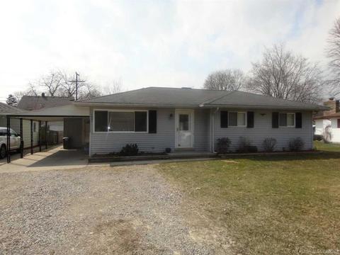 1987 Washington, Algonac, MI 48001 photo 1