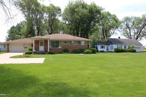 16638 22 Mile Rd, Macomb, MI 48044 photo 1