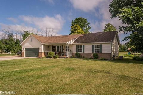 4952 Witt Rd, St. Clair, MI 48079 photo 1