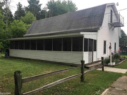 1884 Ditty Rd, Kimball, MI 48074 photo 1
