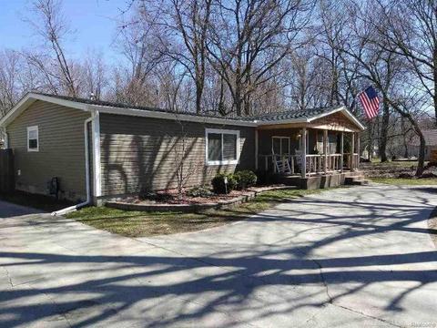 4930 Taft St, Clay Twp, MI 48001 photo 1