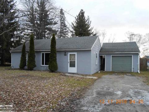 8755 Main, Avoca, MI 48006 photo 1