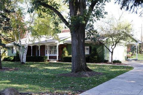 210 Devon, Saint Clair, MI 48079 photo 1