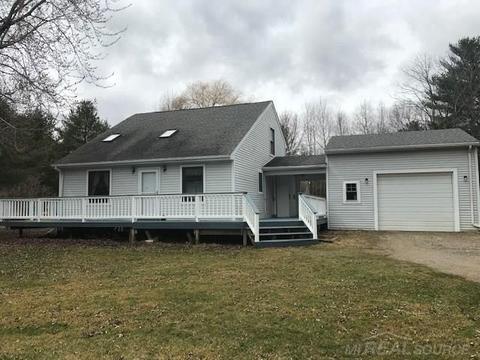 2250 Lakeshore Rd, Applegate, MI 48401 photo 1