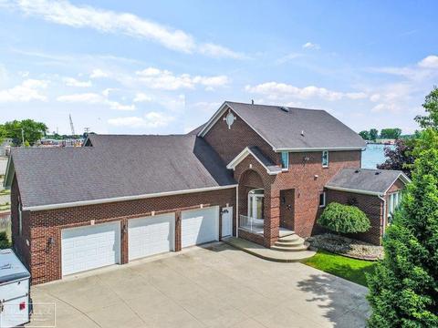 3831 Pointe Tremble, Algonac, MI 48001 photo 1