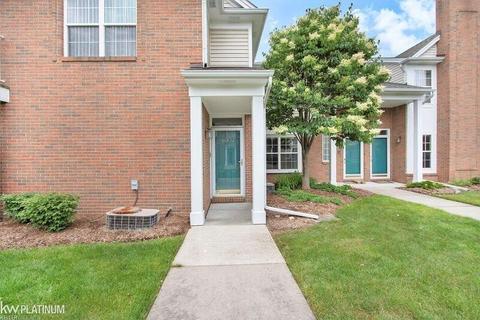 46222 Baldwin Dr, Macomb, MI 48044 photo 1