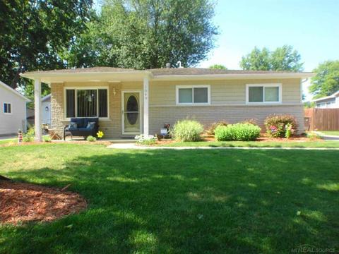 1049 Summer, Algonac, MI 48001 photo 1