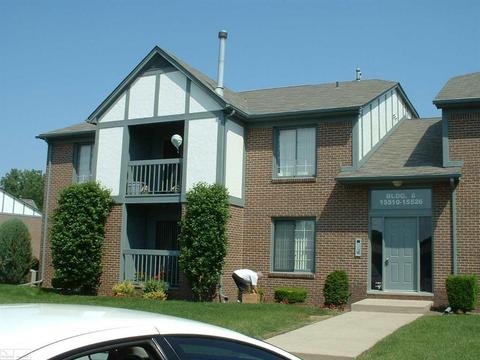 15520 Ashley Ct, Macomb, MI 48044 photo 1