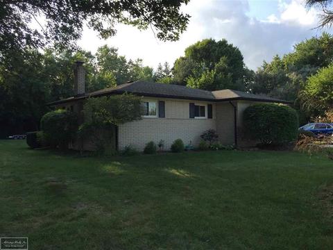 48501 Card, Macomb, MI 48044 photo 1