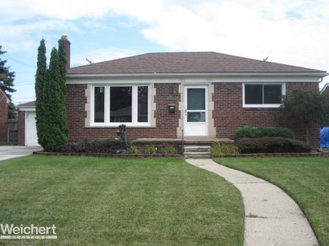 23768 Roxana Ave, Eastpointe, MI 48021 photo 1