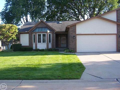 23325 Pinetree, Macomb, MI 48042 photo 1