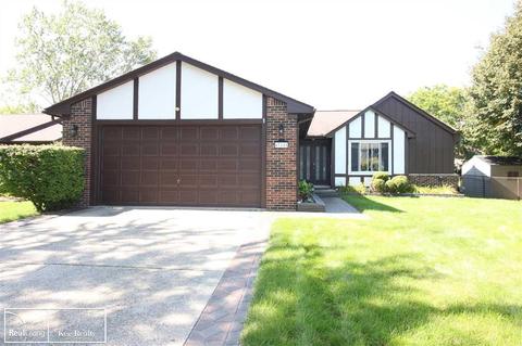 47181 Barbara Rd, Macomb, MI 48044 photo 1