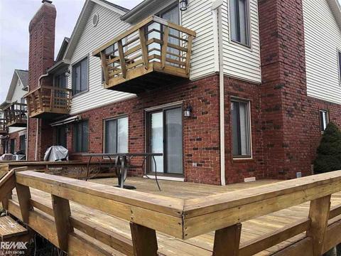 133 Cherryl Ln, Algonac, MI 48001 photo 1