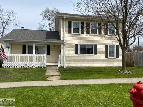 1008 Clinton Ave, St. Clair, MI 48079 photo 1