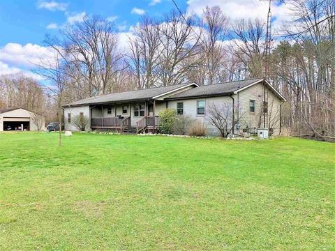 7140 Coonhill, Munith, MI 49259 photo 1