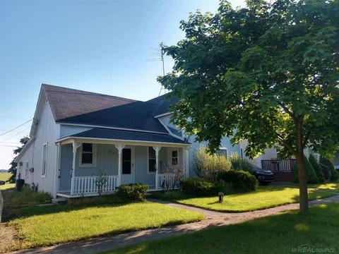 4867 Main Rd, Applegate, MI 48401 photo 1