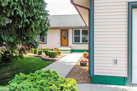 9230 Ozga, Romulus, MI 48174 photo 1