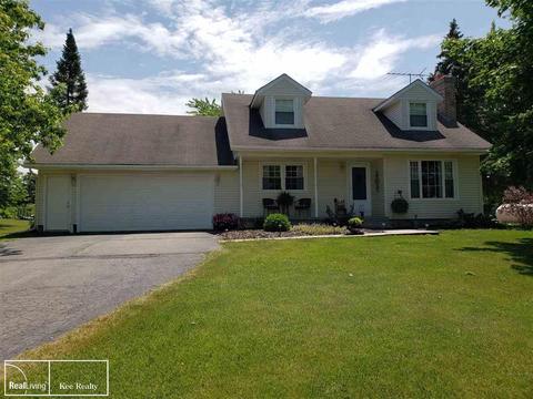 14981 Pine Knl, Mussey, MI 48014 photo 1
