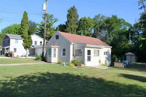 23 Lexington Homes For Sale Lexington Mi Real Estate Movoto