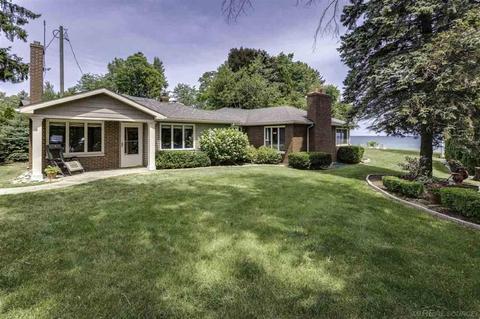 4608 N Lakeshore, Deckerville, MI 48427 photo 1