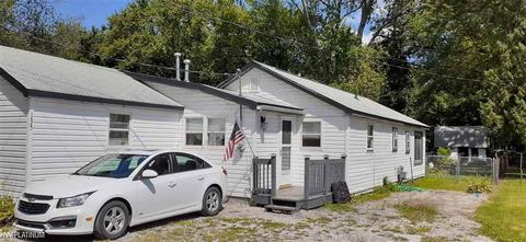 135 Hansen, Clay, MI 48001 photo 1