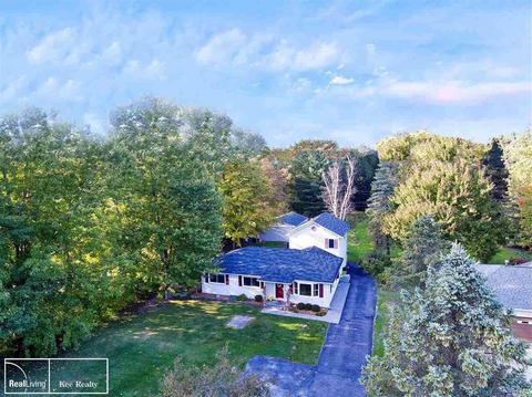 9083 Field, Algonac, MI 48001 photo 1