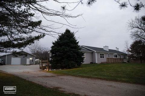 3260 Duce Rd, Avoca, MI 48006 photo 1
