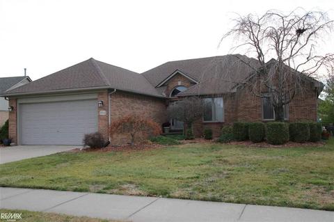 19944 Townsend, Macomb, MI 48044 photo 1