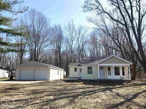 7489 Trumble Rd, St. Clair, MI 48079 photo 1
