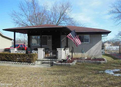 303 S Webik, Clawson, MI 48017 photo 1