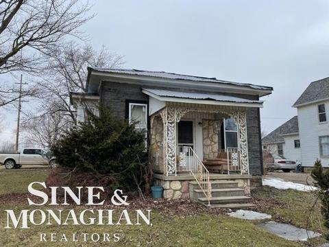 209 S Main, Capac, MI 48014 photo 1