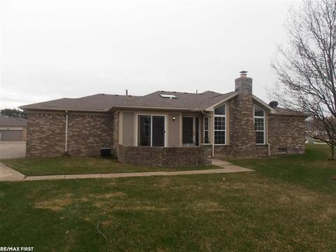 50163 Decook Ct, Macomb, MI 48044 photo 1