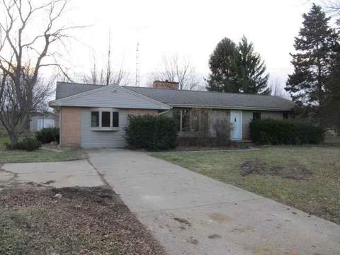 1660 E Copas Rd, Owosso, MI 48867 photo 1