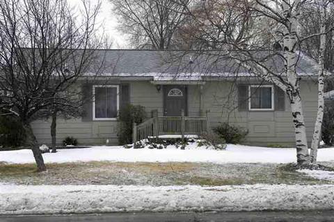 908 E North St, Owosso, MI 48867 photo 1