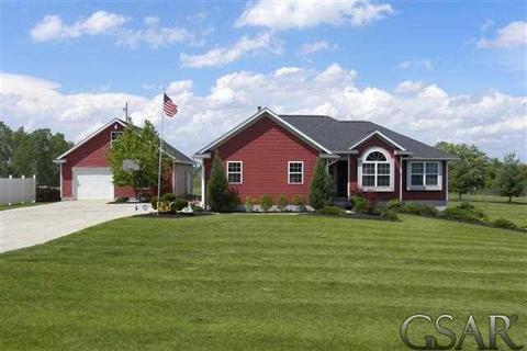 1983 E Bennington Rd, Owosso, MI 48867 photo 1