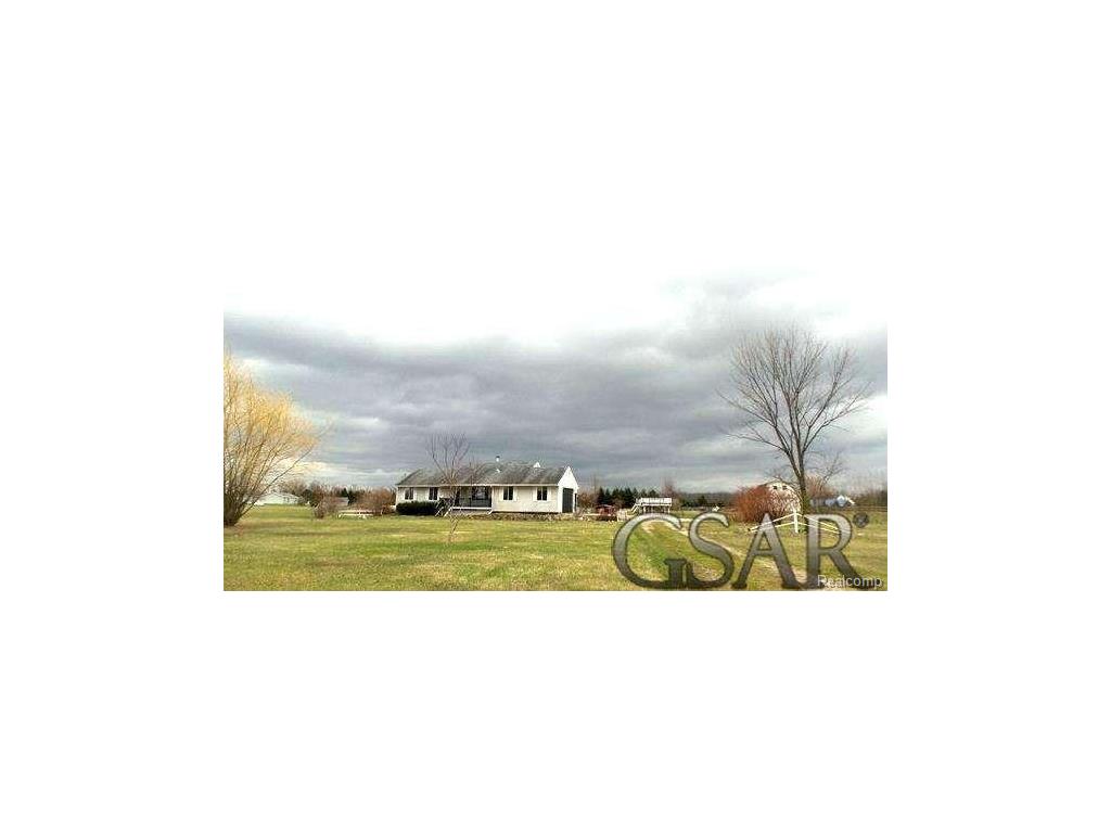 7534 Bath Rd, Byron, MI 48418 photo 1