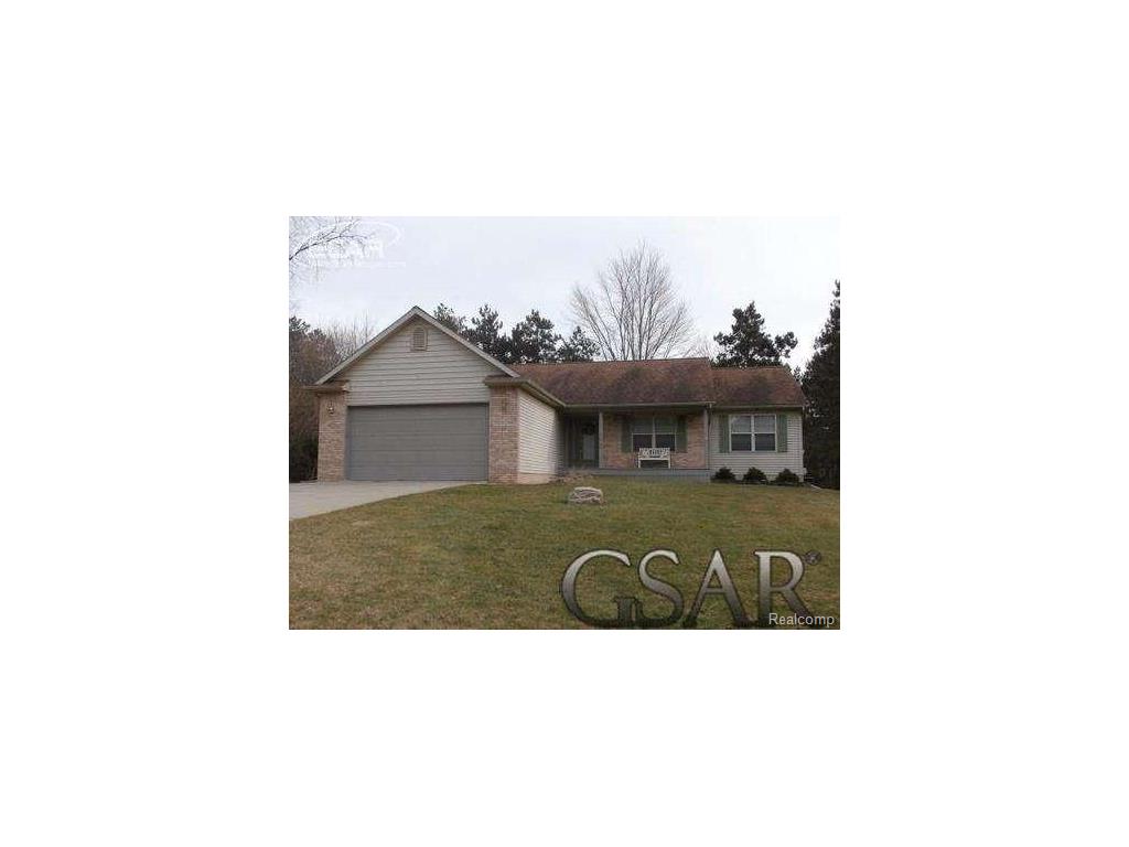 7695 Maple Ln, Owosso, MI 48867 photo 1