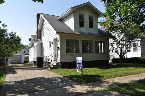 816 E Comstock, Owosso, MI 48867 photo 1
